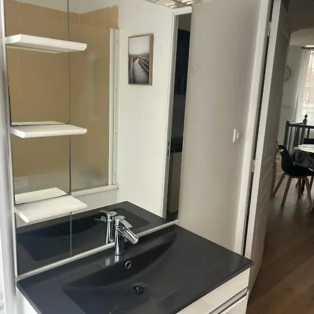 Appartement En Duplex, 1E Etage, Proche Commodites Armentieres Exterior photo