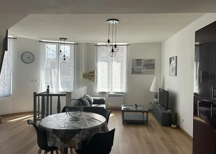 Appartement En Duplex, 1E Etage, Proche Commodites