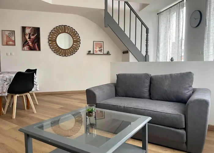 Appartement En Duplex, 1E Etage, Proche Commodites