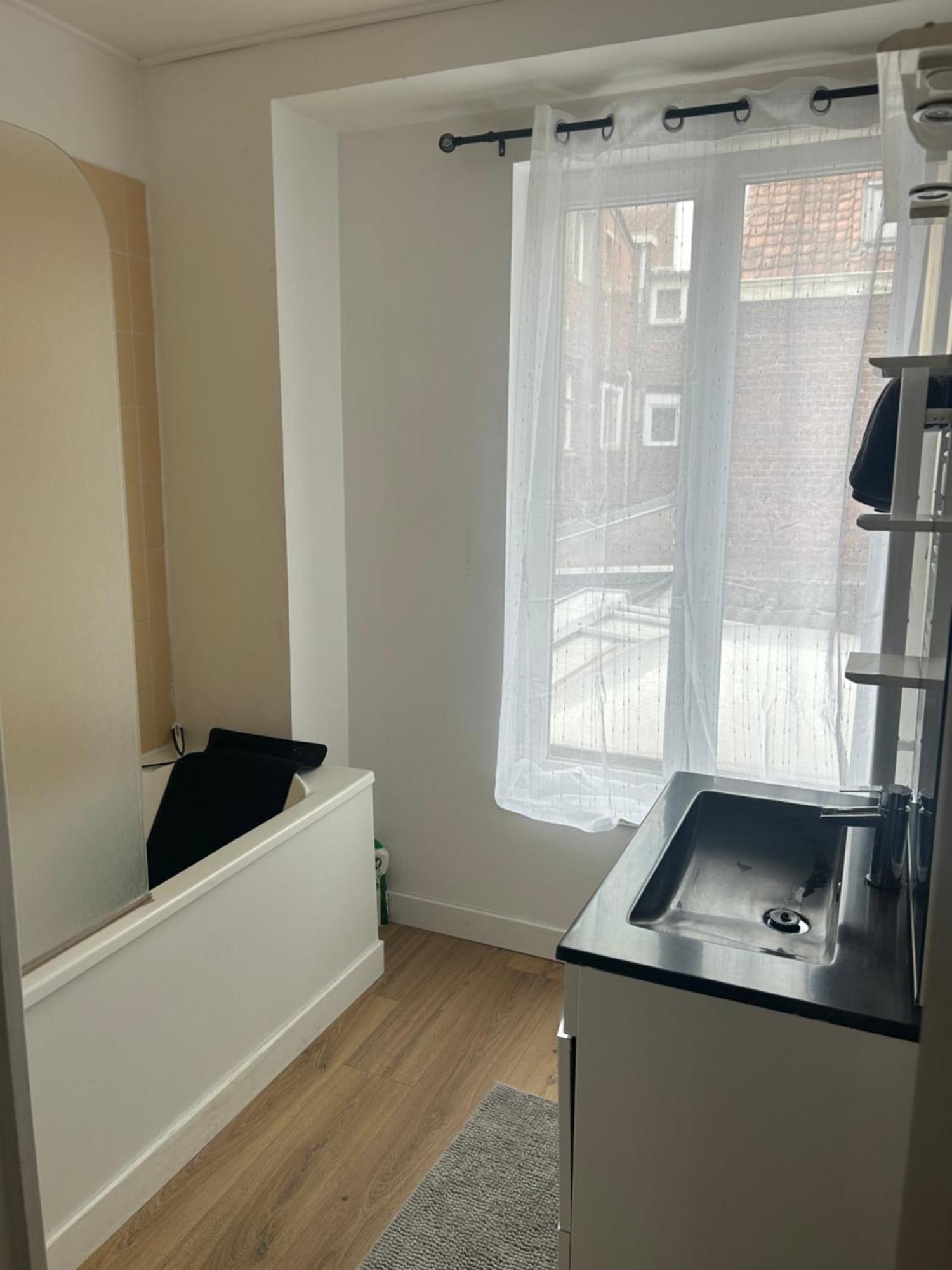 En Duplex, 1e Etage, Proche Commodites Apartment